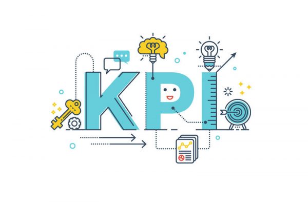 Đánh giá hiệu suất của nhân viên thông qua KPI hoặc OKR