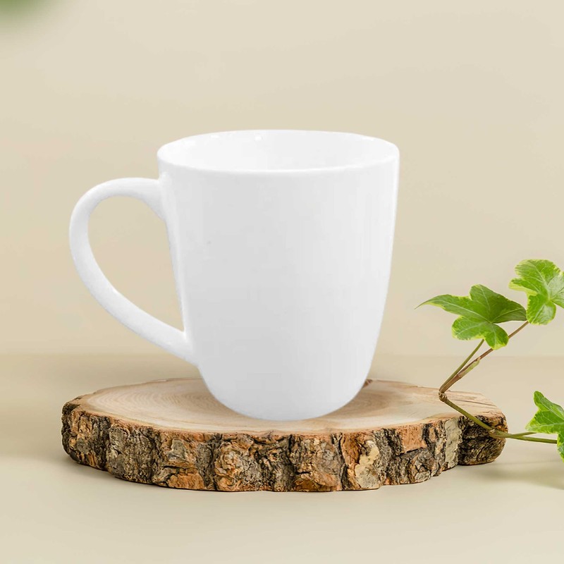 Ly sứ trắng đơn giản, tinh tế, phù hợp làm quà tặng đối tác sang trọng và trang nhã
